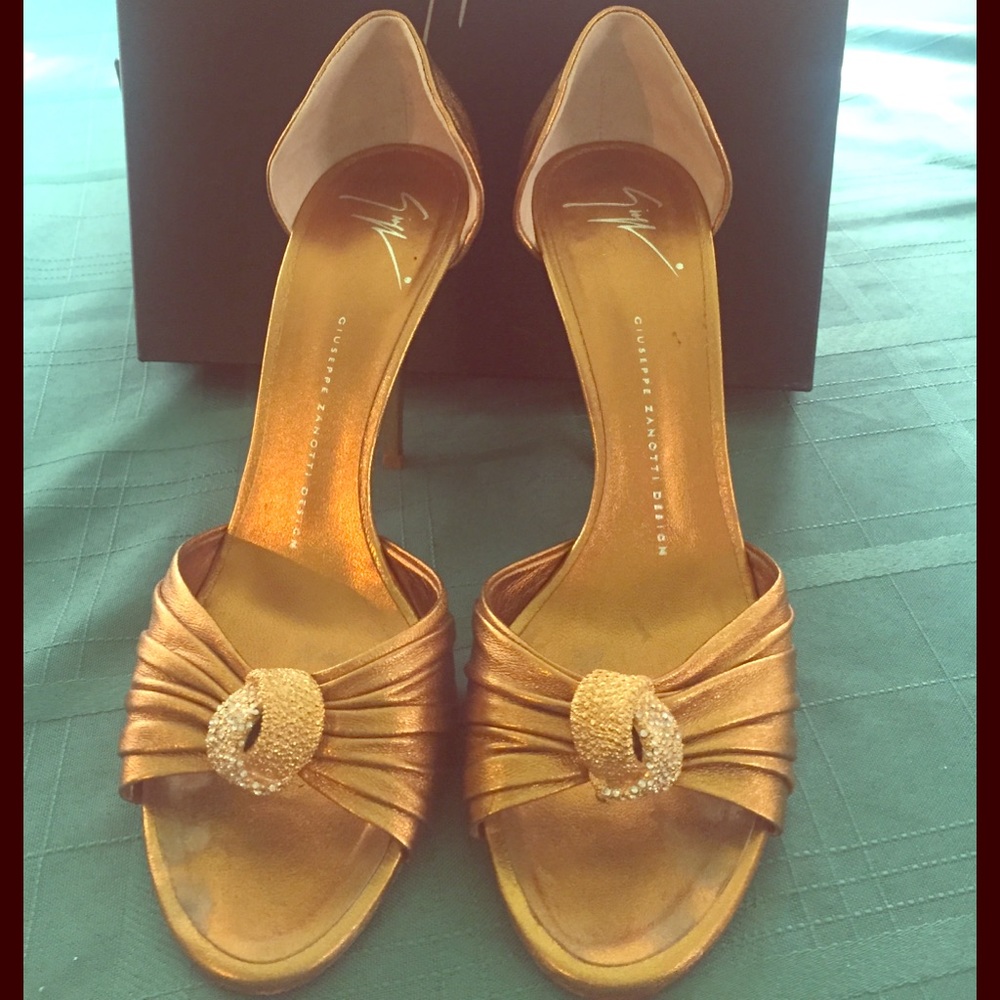 Giuseppe Zanotti- bronze color sandals